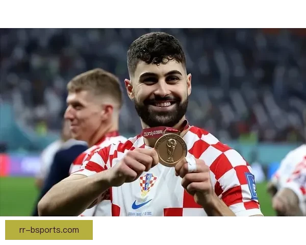 曼城官方宣布格瓦迪奥尔续约至2031年锁定中场核心